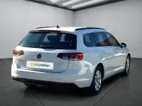 Gebraucht VW Passat 150 PS (110 kW) 2023 Weiß Kombi