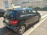 Gebraucht Mercedes B180 116 PS (85 kW) 2011 Schwarz Kleinwagen