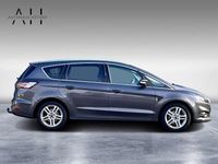 Gebraucht Ford S-MAX Titanium 150 PS (110 kW) 2018 Grau Van / Kleinbus