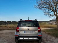 Gebraucht Skoda Yeti 105 PS (77 kW) 2015 Beige SUV