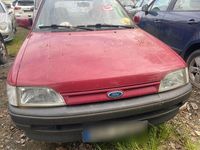 Używany Ford Escort 90 KM (66 kW) 1990 Czerwony Sedan/Limuzyna