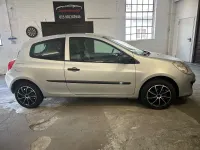 Gebraucht Renault Clio Authentique 75 PS (55 kW) 2006 Grau Kleinwagen