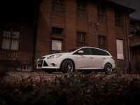 Gebraucht Ford Focus 140 PS (102 kW) 2013 Weiß Limousine