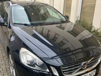 Gebraucht Volvo V60 Summum 215 PS (158 kW) 2012 Schwarz Kombi
