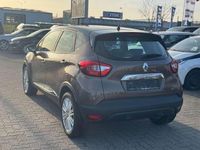 Gebraucht Renault Captur Luxe 90 PS (66 kW) 2014 Braun cnb+ schwarz gne SUV