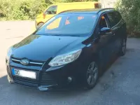 Begagnad Ford Focus 116 HK (85 kW) 2014 Svart Kombi