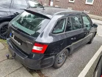 Gebraucht Skoda Fabia Ambition 90 PS (66 kW) 2016 Schwarz Kombi
