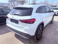 Gebraucht Mercedes GLA200 163 PS (119 kW) 2021 Weiß SUV