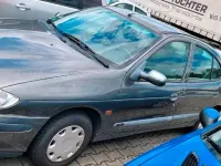 Gebraucht Renault Mégane 75 PS (55 kW) 1997 Grau Limousine