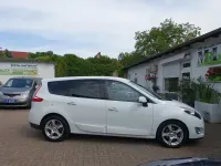 Gebraucht Renault Scenic E-Tech Luxe 160 PS (117 kW) 2010 Weiß Limousine