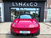 Neu Lynk & Co 02 200 kW (272 PS) 2026 Rot Limousine
