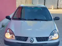 Gebraucht Renault Clio II 55 PS (40 kW) 2003 Silber Kleinwagen