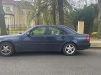 Gebraucht Mercedes C180 122 PS (89 kW) 1997 Blau Limousine