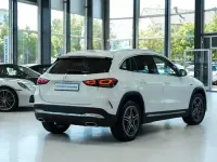 Gebraucht Mercedes GLA250 Business 160 PS (117 kW) 2020 Polarweiss  unilack SUV