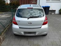 Gebraucht Hyundai i20 78 PS (57 kW) 2012 Kleinwagen