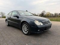 Gebraucht Mercedes C180 143 PS (105 kW) 2007 Schwarz Coupé