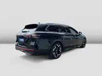 Gebraucht VW Passat R-line 150 PS (110 kW) 2025 Schwarz Kombi