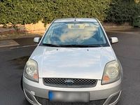 Gebraucht Ford Fiesta Style 69 PS (50 kW) 2007 Silber Kleinwagen