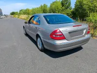 Gebraucht Mercedes E240 177 PS (130 kW) 2005 Grau Limousine