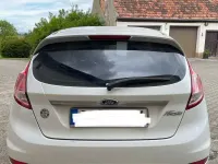 Gebraucht Ford Fiesta 82 PS (60 kW) 2013 Weiß Kleinwagen