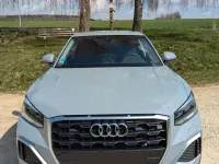 Używany Audi Q2 Advanced Plus 150 KM (110 kW) 2024 Szary SUV