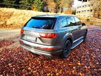 Gebraucht Audi Q7 Comfort 333 PS (244 kW) 2018 Grau SUV