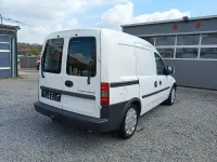 Gebraucht Opel Combo 94 PS (69 kW) 2010 Weiß Van / Kleinbus