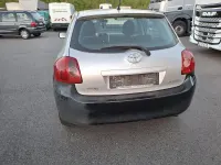 Gebraucht Toyota Auris 100 PS (73 kW) 2009 Silber Kleinwagen