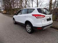 Gebraucht Ford Kuga 150 PS (110 kW) 2015 Weiß SUV