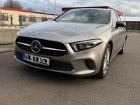 Gebraucht Mercedes A200 Night 163 PS (119 kW) 2019 Grau Limousine