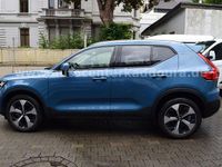 Gebraucht Volvo XC40 Core 163 PS (119 kW) 2024 Blau SUV