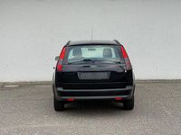 Second-hand Ford Focus Trend 101 CP (74 kW) 2006 Negru Break