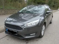 Gebraucht Ford Focus Trend 125 PS (91 kW) 2018 Grau Limousine