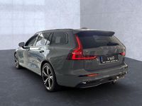 Gebraucht Volvo V60 Plus 197 PS (144 kW) 2024 Thunder greymetallic (metallic) Kombi