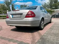 Gebraucht Mercedes E270 177 PS (130 kW) 2002 Silber Limousine