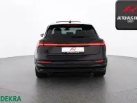 Gebraucht Audi e-tron Sport 369 kW (503 PS) 2022 Schwarz SUV