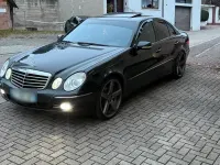 Gebraucht Mercedes E320 224 PS (164 kW) 2008 Schwarz Limousine
