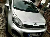 Gebraucht Kia Rio Attract 84 PS (61 kW) 2012 Silber Limousine