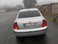 Gebraucht Skoda Superb 163 PS (119 kW) 2006 Grau Limousine