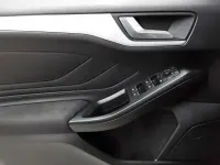 Gebraucht Ford Focus Cool & Connect 120 PS (88 kW) 2021 Chromablau metallic Kombi