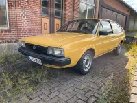 Używany VW Passat 70 KM (51 kW) 1983 Żółty Coupe