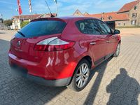 Gebraucht Renault Mégane Luxe 131 PS (96 kW) 2011 Rot Limousine