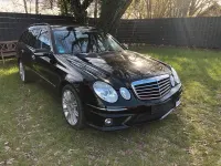 Używany Mercedes E500 Avantgarde 387 KM (284 kW) 2008 Czarny Kombi