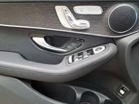 Gebraucht Mercedes GLC220 194 PS (142 kW) 2023 Schwarz Coupé