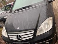 Gebraucht Mercedes A180 109 PS (80 kW) 2012 Schwarz Van / Kleinbus