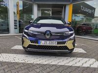 Gebraucht Renault Mégane Iconic 160 kW (218 PS) 2022 Blau (nachtblau metallic/dach black) Limousine