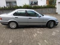 Gebraucht BMW 318 116 PS (85 kW) 1997 Silber Limousine