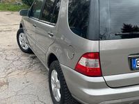 Gebraucht Mercedes ML270 163 PS (119 kW) 2005 Silber SUV
