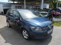 Gebraucht VW Touran Comfortline 105 PS (77 kW) 2012 Blau Van / Kleinbus
