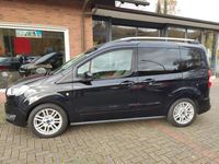 Gebraucht Ford Tourneo Courier Titanium 101 PS (74 kW) 2014 Schwarz Van / Kleinbus